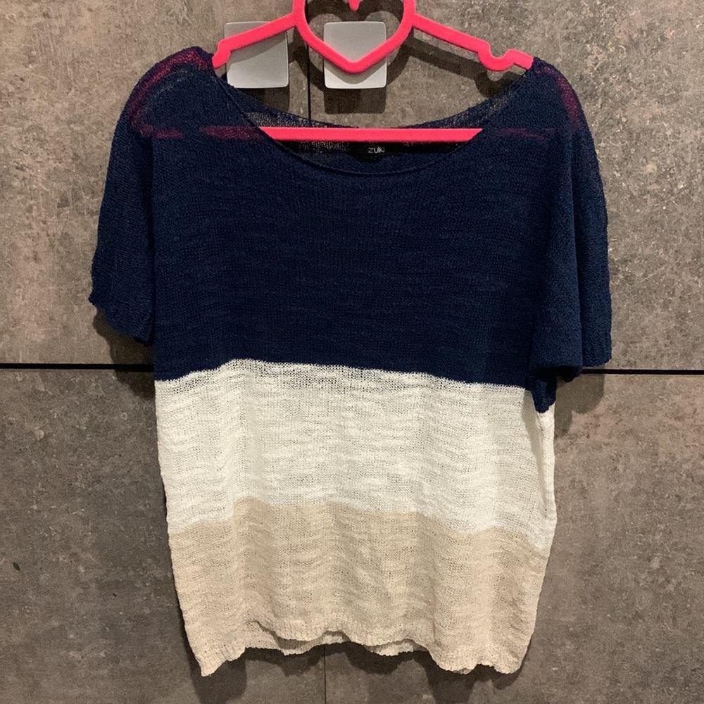 Brand New Korean Top M - Picture 1 of 5